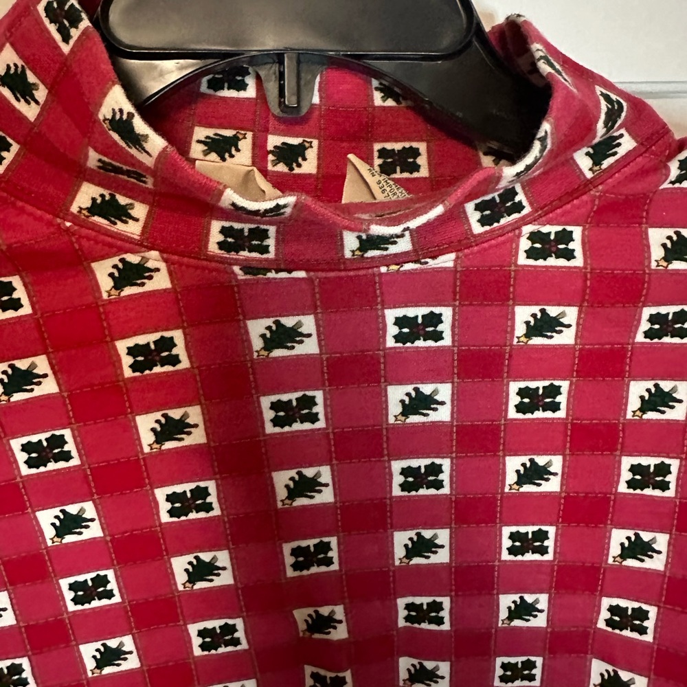 Vintage Large St John's Bay Holly print Christmas Holiday turtle neck - Picture 2 of 5